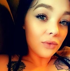 Meet your Posher, Charlotte